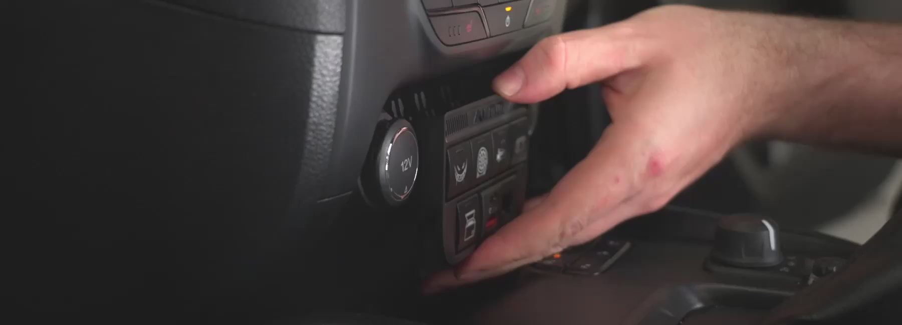 7 SWITCH PANEL SUITS FORD RANGER PX2/3 EVEREST AND RAPTOR